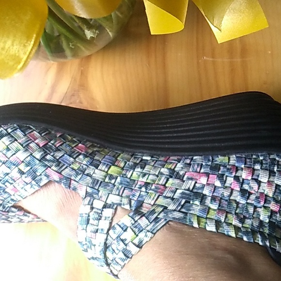 💕 Corkys Fabric Rainbow Straps Comfort SHOES  Sz 11/12 Diabetic Comfortable - Picture 11 of 16